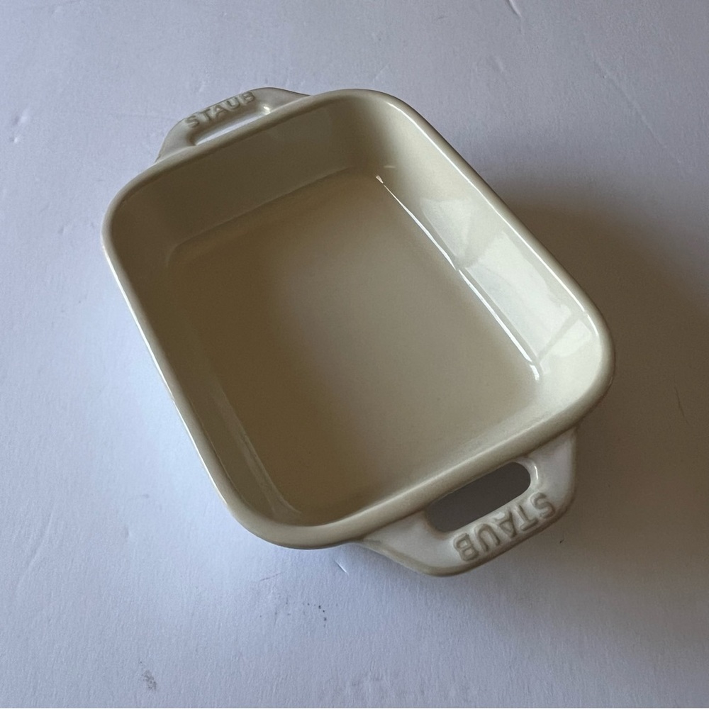 STAUB SMALL RECTANGULAR CERAMIC CASSEROLE DISH WHITE NWOT